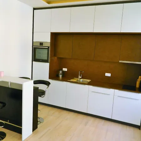 Apartman *