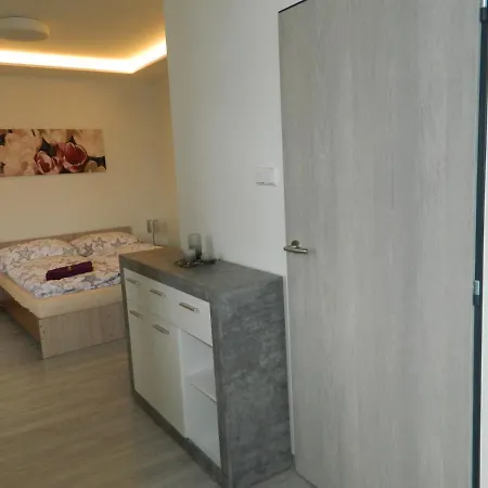 Apartman Apartment *